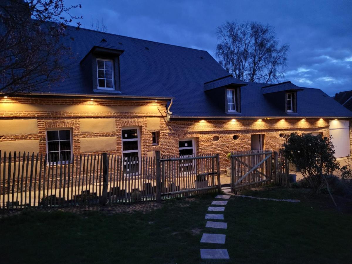 Les Fabulettes Bed & Breakfast Auffay ภายนอก รูปภาพ