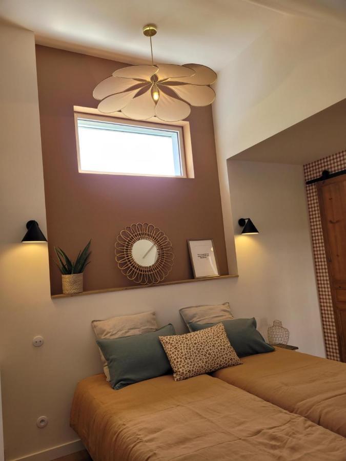 Les Fabulettes Bed & Breakfast Auffay ภายนอก รูปภาพ